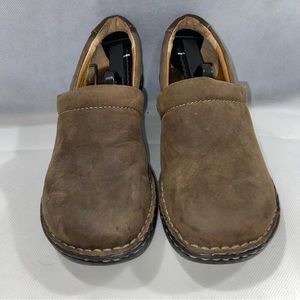 BOC Born Women's Brown Leather Wedge Clogs Size 9 Slip-on shoes